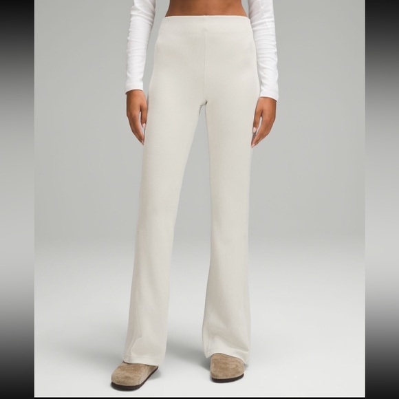 Lululemon brushed softstreme Rib ZIP Flare 32.5 - Picture 3 of 4
